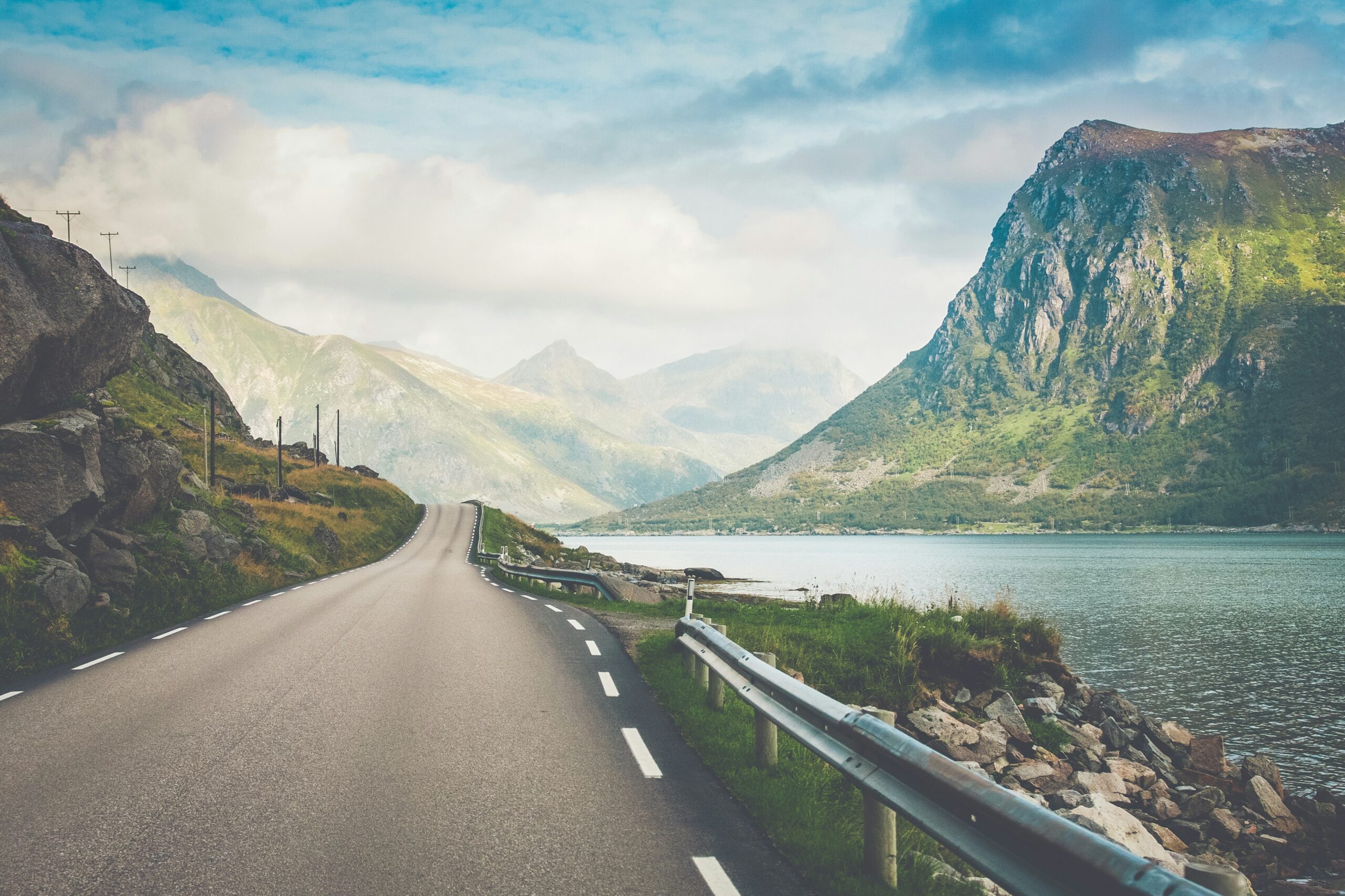 Road-Trip-Norwegian-fjords